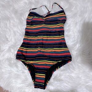 NWT roxy girlsโ swim suit size M